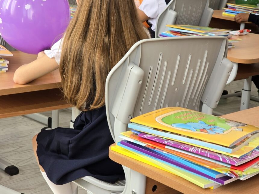 un nou an scolar aceleasi probleme la constanta elevi relocati parinti nemultumiti si fara rechizite gratuite 6a953dc5ddb2f