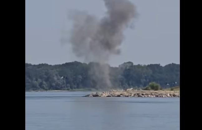 video armata intervine pe dunare in judetul constanta explozii pentru devierea cursului apei catre cernavoda 6a6f14d18655e