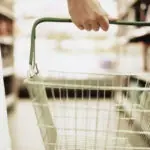 video capcana shrinkflation in magazinele din romania mii de produse la raft cu pret neschimbat dar gramaj redus se cunoaste la buzunar 6a93bab3ee42a