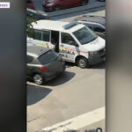 video imagini controversate surprinse in sectorul 2 o vanzatoare stradala pare ca le ofera bani politistilor explicatia autoritatilor 6a84833bc9664