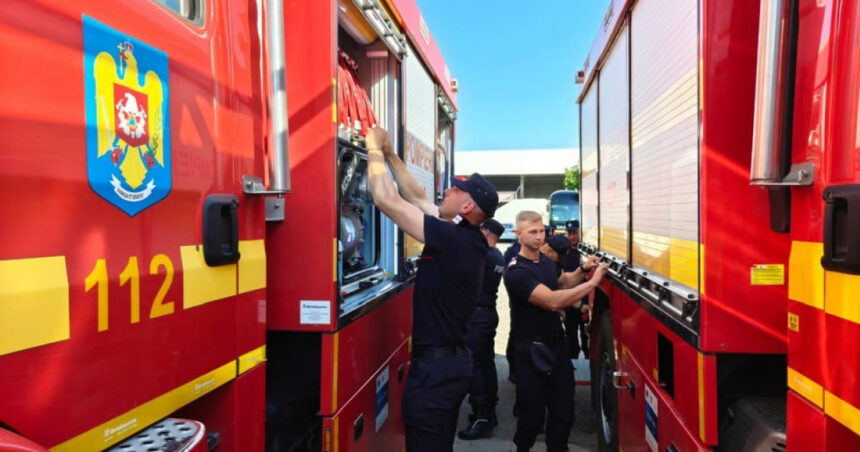 video incendiu la o nava care transporta minereu in portul midia pompierii intervin cu mai multe echipaje 6a87fcb081d1f