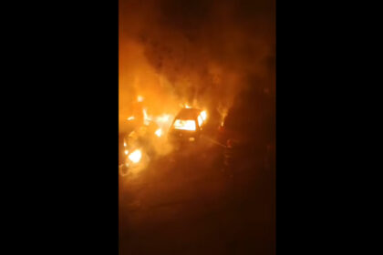 video incendiu puternic intr o parcare din oradea mai multe masini au fost distruse de flacari 6a6f0ffb4d8ab