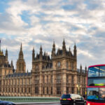 video jigniti de politicienii extremisti romanii din londra primesc aprecieri de la primarul sadiq khan mesajul transmis prin digi24 6a91097fdb8f4
