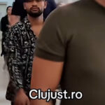 video n o facut cu atentie prima reactie a tinerilor care au atacat cu pietre si topoare o ambulanta care transpora un bolnav 6a85878bb848e