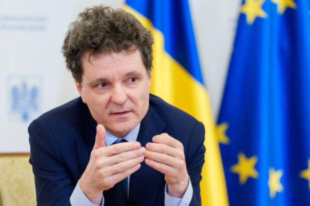 video nicusor dan a promulgat legea ani dar cere parlamentului sa o discute din nou nu ne permitem sa nu accesam fonduri pnrr 6a91a2f440d19
