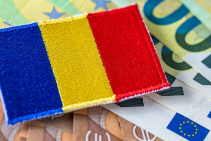 video nicusor dan spune din nou ca romania isi asuma obiectivul trecerii la moneda euro e un proces de durata care trebuie prioritizat 6a76d5aa0fc6a