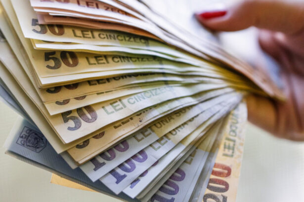 video o femeie a fost trimisa in judecata dupa ce a delapidat electrica serv cu 45 milioane de lei procurorii au descris schema folosita 6a75c04987d9a