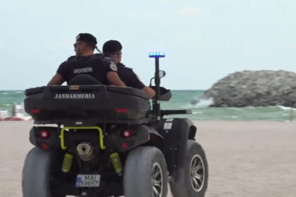 video turisti nemultumiti ca au fost evacuati de pe plaja din costinesti din cauza unei drone e frumos sa nu ne lasati sa trecem la mare 6a7dd32bc7923