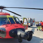 videofoto misiune de urgenta in largul marii negre un elicopter black hawk trimis sa salveze o persoana din zona neptun deep 6a8adef815a80