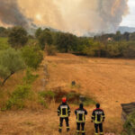 videofoto pompierii romani au revenit din franta dupa lupta cu incendiile de padure copiii le au oferit desene si mesaje de multumire 6a71a16d7337b