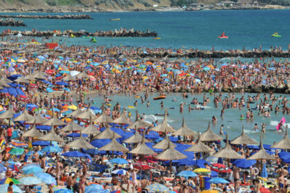 weekendul de ziua marinei si sfanta maria cel mai aglomerat din acest an pe litoral 100 grad de ocupare 6a81af2b7162e