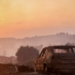 zid de foc de 30 de metri in grecia sute de turisti evacuati pe mare din calea incendiilor care devasteaza europa 6a7ed0af14bf7