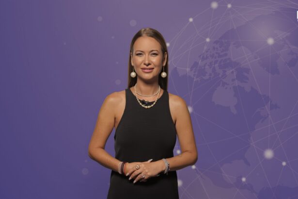 5 stiri by libertatea monden cat costa de fapt ceasul de doua milioane de euro care i a fost furat lui catalin botezatu ilinca vandici este insarcinata 6a984247a902a