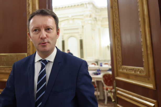 audierile ministrilor lui siegfried muresan continua dupa o zi cu avize negative pe banda rulanta programul zilei 6abb3d33dd1c4