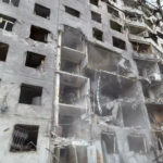 bloc lovit de o bomba ghidata ruseasca in harkiv au fost ranite 22 de persoane inclusiv copii 6aba1f38845cf