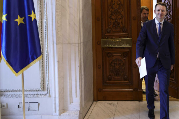 caciu il acuza pe muresan ca a facut programul de guvernare cu ai premierul desemnat ideile sunt elaborate cu inteligenta umana 6ab7bdd8937a6