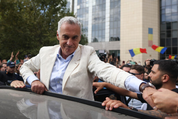 calin georgescu si horatiu potra la curtea de apel bucuresti se judeca procesul in care sunt acuzati de tentativa la lovitura de stat 6aba3c5dd2b5b