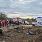 foto doi copii si un adult au murit dupa ce un autoturism si un camion s au ciocnit pe un drum din judetul iasi 6ab4041f59929