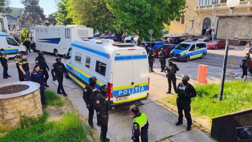 interceptari intr un mega dosar cu 26 de inculpati care spargeau case prin metoda chei mincinoase 6ab9884b5ae5e