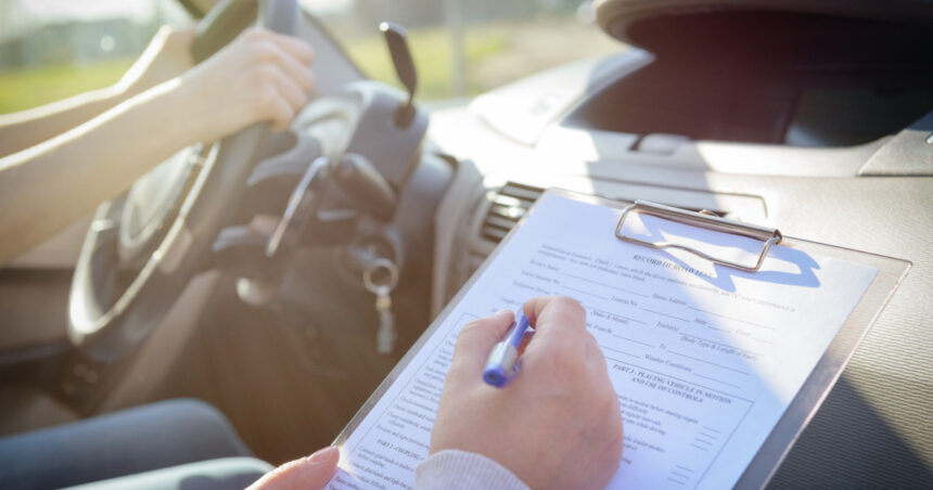mersul inapoi intoarcerea parcarea si oprirea ar putea deveni obligatorii la examenul pentru obtinerea permisului de conducere 6a982540d9955