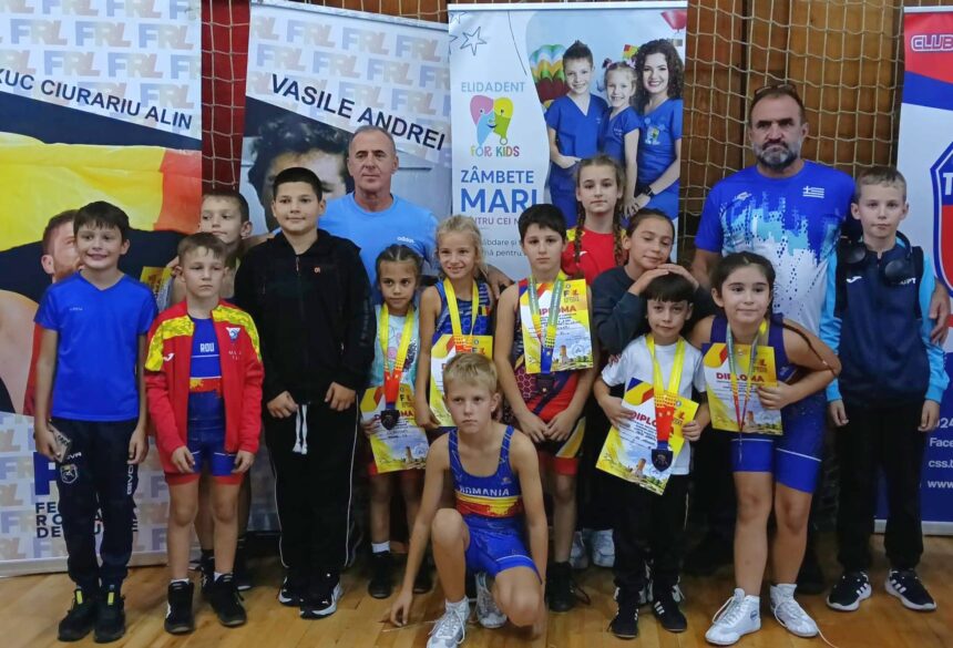 micii luptatori de la cs navodari au urcat pe podium de 8 ori la campionatele nationale 6abb804286b6b