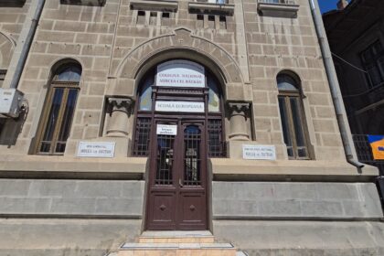 se incearca din nou salvarea unui simbol al constantei peste 62 de milioane de lei pentru reabilitarea colegiului mircea cel batran 6abaec8e40416