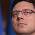 victor negrescu atac la usr pentru ca a cerut la bruxelles sanctionarea propriei tari 6a995abc2f49a
