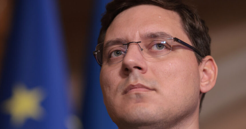 victor negrescu atac la usr pentru ca a cerut la bruxelles sanctionarea propriei tari 6a995abc2f49a
