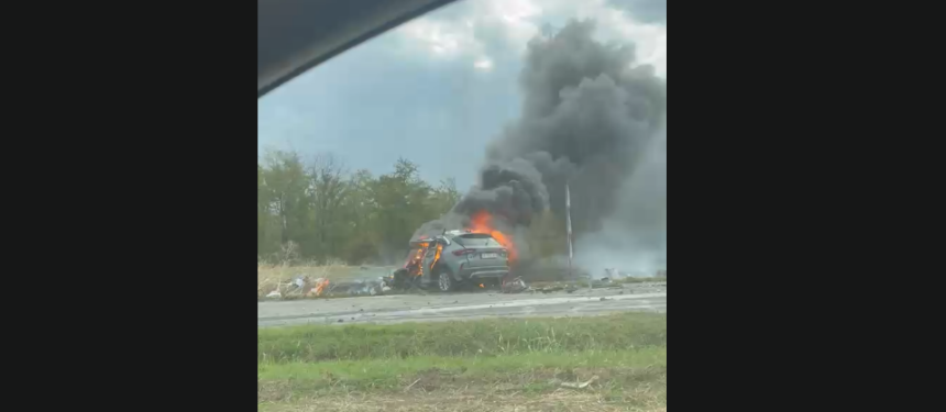 video accident rutier grav pe dn3 intre ciocarlia de sus si murfatlar un tir s a rasturnat o masina a luat foc 6aba2551b6118