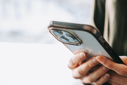 video eppo peste 1 milion de telefoane sh au fost vandute ca noi in 19 tari europene inclusiv in romania pagube de 300 de milioane de euro 6abbcd4bee464