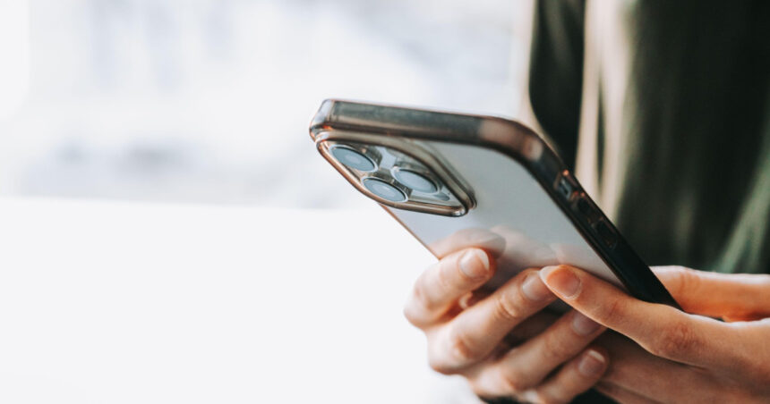 video eppo peste 1 milion de telefoane sh au fost vandute ca noi in 19 tari europene inclusiv in romania pagube de 300 de milioane de euro 6abbcd4bee464