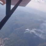video exclusiv incendiu masiv la baile herculane 400 de hectare au fost mistuite de flacari zeci de pompieri intervin imagini surprinse din avion 6abbb4b645357