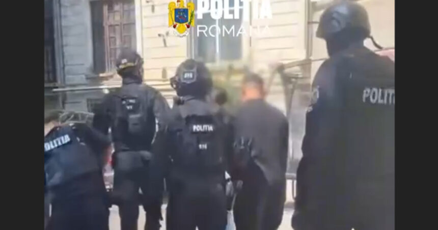 video metoda falsul accident folosita pentru a obtine mii de lei de la soferi in bucuresti perchezitii si trei persoane retinute 6a9920ad8414c