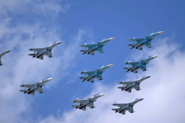 atac cu drone asupra unei baze aeriene din rusia un incendiu urias a izbucnit la aerodromul care gazduieste avioane su 34 si su 35 6ac2255be0cff