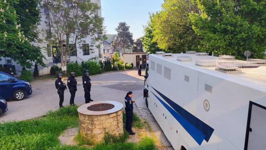 ce se intampla daca dai declaratii false in fata instantei un individ a fost condamnat pentru asta si se tot chinuie sa iasa din inchisoare 6acc0450ee887