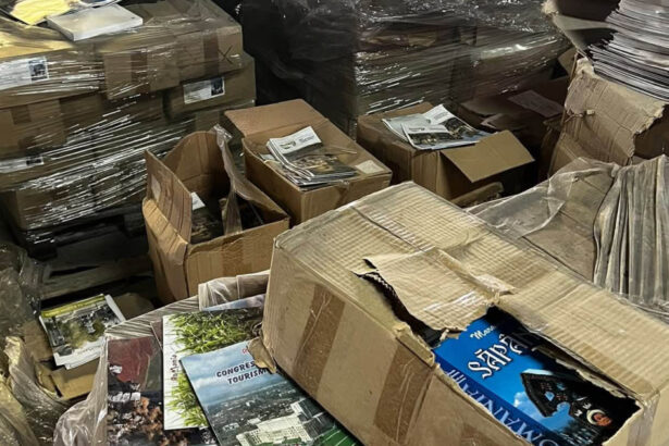 darau a cerut sesizarea dna dupa ce a descoperit ca statul a platit milioane de lei pentru albume turistice care n au ajuns la minister 6ad724bf2a253