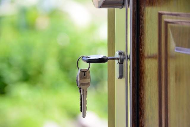 detalii din ancheta peste 20 de plangeri pe numele unui asa zis agent imobiliar din constanta printre cele mai recente victime o tanara din galati 6adb1d6621fc0