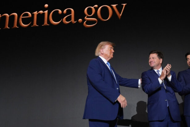 donald trump se pregateste sa si numeasca un nou tar al ai cine este jay clayton si ce rol va avea 6ac01d34379f3