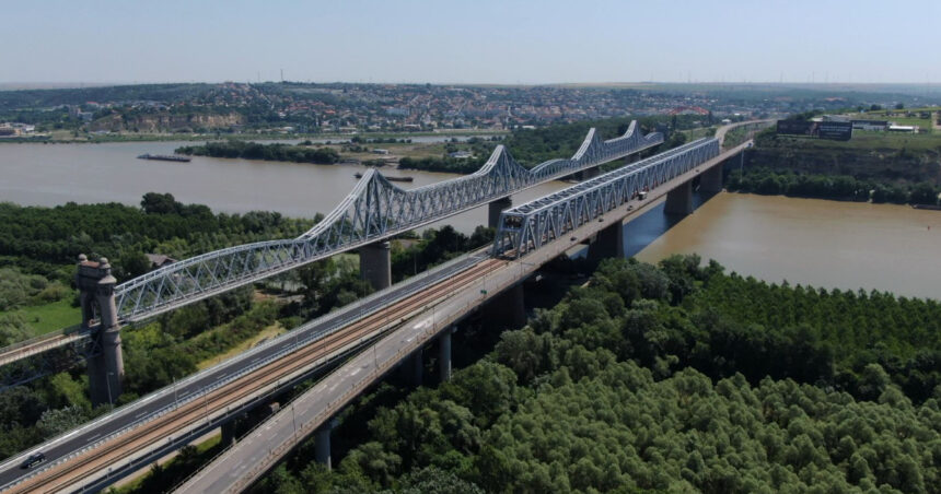 dunarea ramane la un nivel critic comitetul bala cernavoda convocat pentru noi masuri au fost reluate lucrarile de dragare 6abe81b7330a5