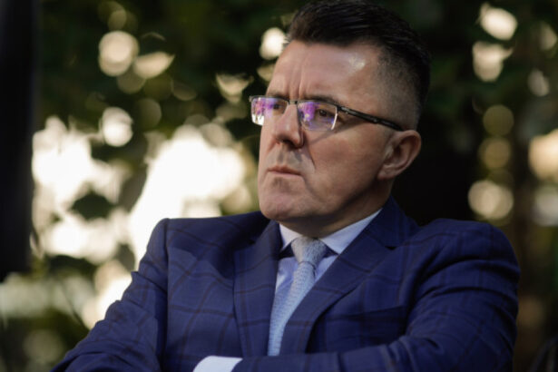 exclusiv dan dungaciu anunta ce va face aur la votul pentru guvernul niculescu nu e dansul nostru nu suntem nici macar pe ring 6ad747e7c4d2b