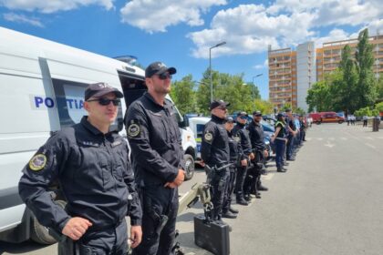 exclusiv fara politisti detasati pe litoral si in anii urmatori seful ipj constanta sezonul s 6ae26b7ccb696