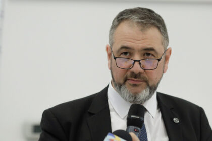exclusiv ministrul educatiei vrea pedepse mai dure pentru atacurile contra profesorilor primele masuri dupa incidentul din bistrita 6ad90d940a3a0