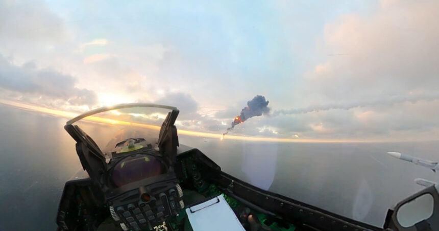 foto imagini spectaculoase de la misiunea de sambata cand doua drone au fost doborate de avioane f 16 deasupra marii negre 6ad49a59b964b