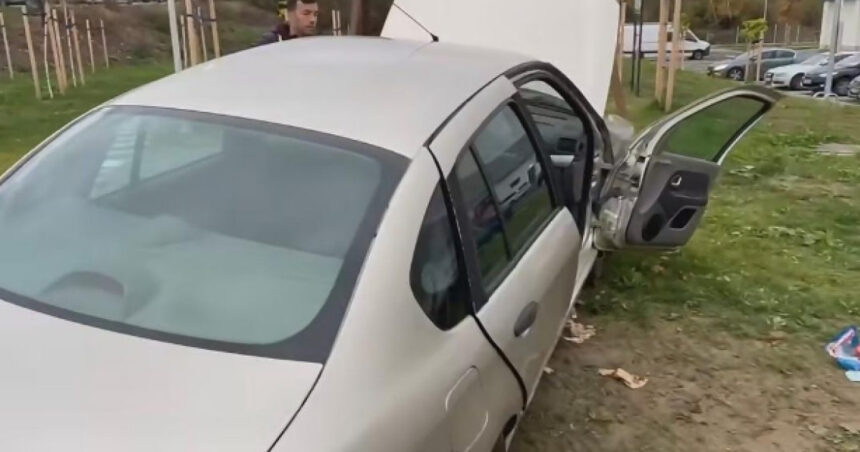 foto o masina a patruns intr un loc de joaca pentru copii in bistrita soferita resuscitata 6ae2287030b4e