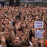 galerie foto mii de oameni protesteaza in spania din cauza crizei locuintelor chiriile principala nemultumire 6ac13d5423fba