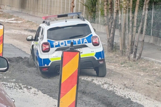imagini virale o masina de politie din brasov a ramas blocata in beton proaspat turnat 6acc75c0a64ad