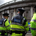 irlanda a expulzat 24 de romani condamnati pentru infractiuni grave ei au interdictia sa revina acolo in urmatorii 10 ani 6ad5e8803a3da