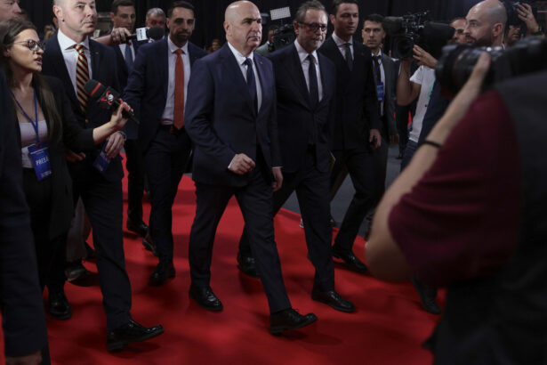 liberalii decid sambata cum se vor pozitiona fata de guvernul niculescu parerile sunt impartite in pnl 6ad325db2e18a