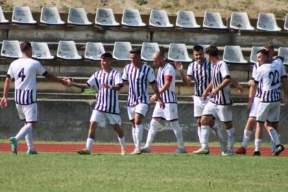 liderele din liga a v a danubius rasova si viitorul pecineaga isi pastreaza invincibilitatea in acest sezon 6acd3e89a0df4