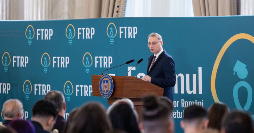 luca niculescu mesaj pentru tinerii din diaspora oriunde s ar afla sa simta ca romania ramane si tara lor 6adc78f935a86